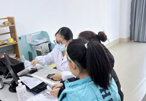 守護(hù)成長(zhǎng)，從“新”出發(fā)——市婦幼保健院舉辦寒假兒童與青少年生長(zhǎng)發(fā)育義診活動(dòng)617