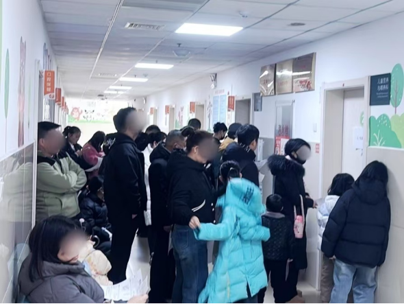 守護(hù)成長(zhǎng)，從“新”出發(fā)——市婦幼保健院舉辦寒假兒童與青少年生長(zhǎng)發(fā)育義診活動(dòng)635