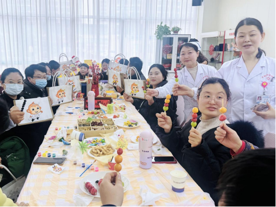 院網(wǎng)站-福滿新春  幸“孕”相伴——市婦幼保健院舉辦迎新春關(guān)愛母嬰公益活動455