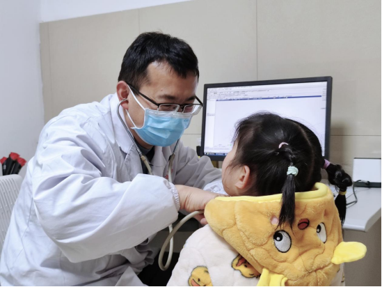 “百城千院萬家婦幼健康服務行動-淮南站”兒童生長發(fā)育義診活動在市婦幼保健院舉行662